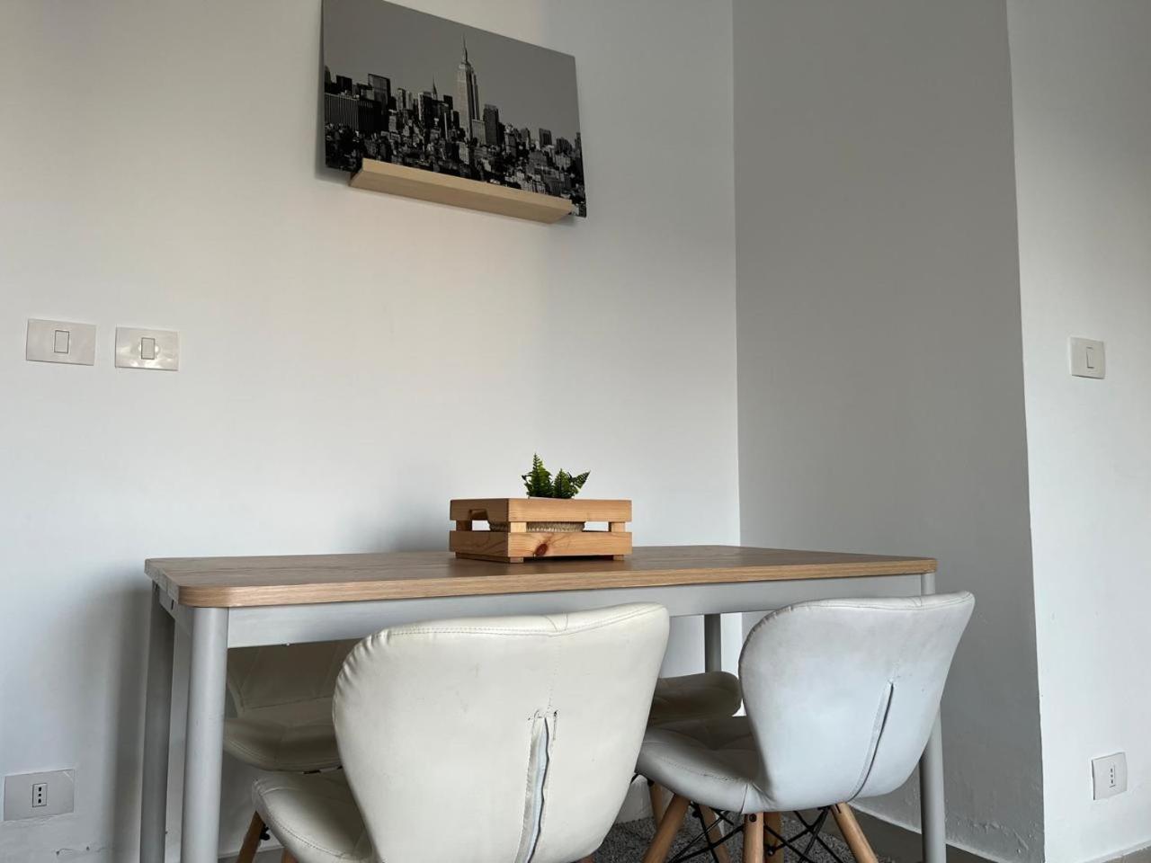 Elite By The Loft Apartment
