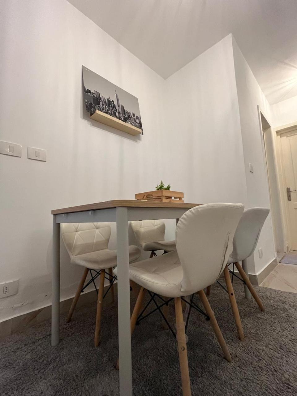 Elite By The Loft Apartment